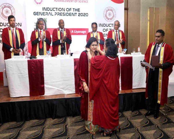  Prof.(Mrs) Janitha Liyanage Appointed as the New Chairperson of the Sri Lanka Association for the Advancement of Science. (SLAAS)